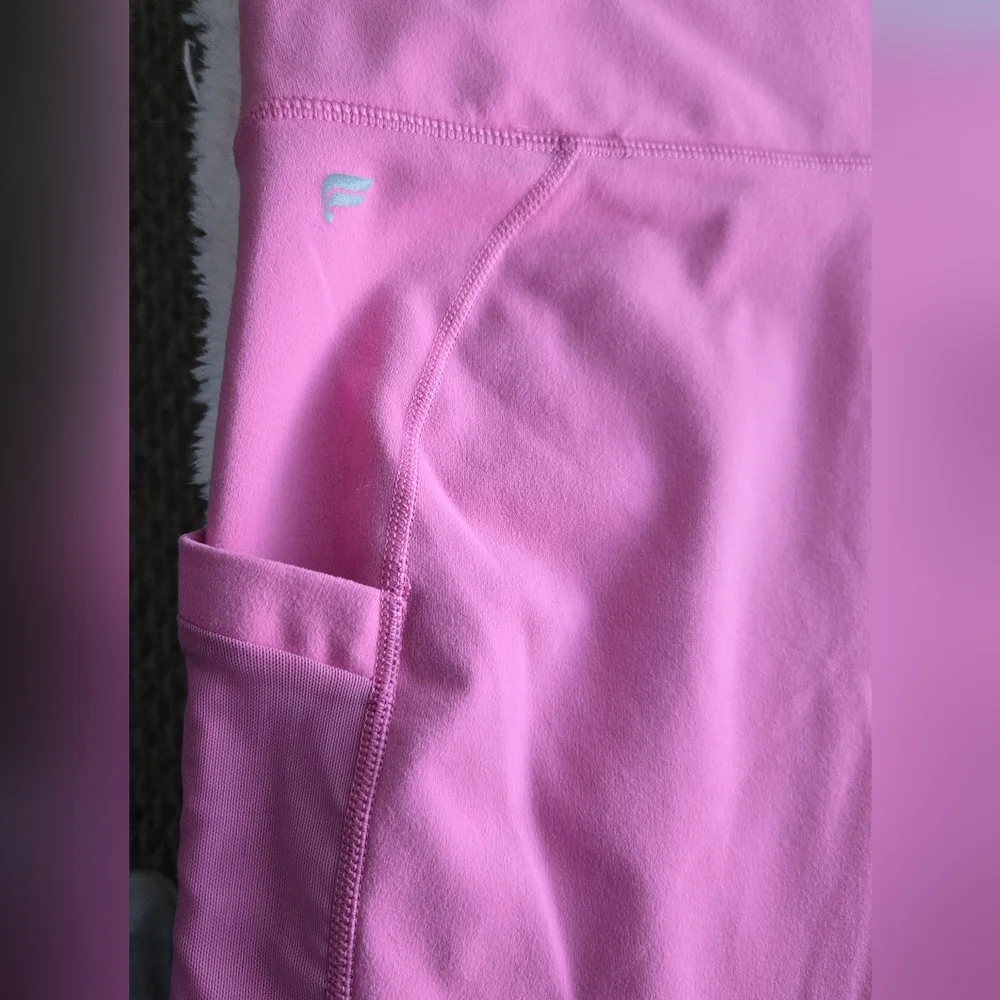 NWOT Fabletics Women's Pink Bike Shorts